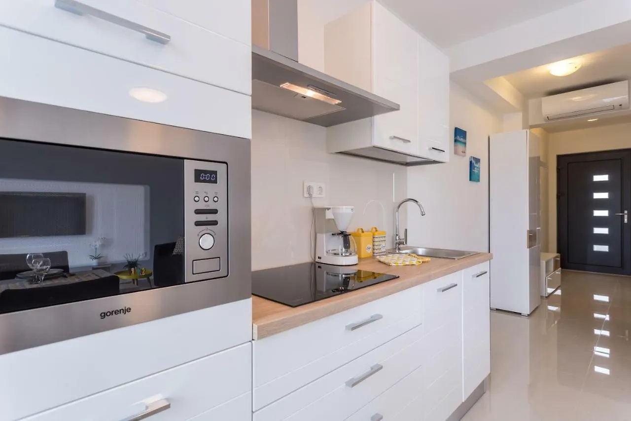 Apartment Elegance 克尔克 0*,  克罗地亚